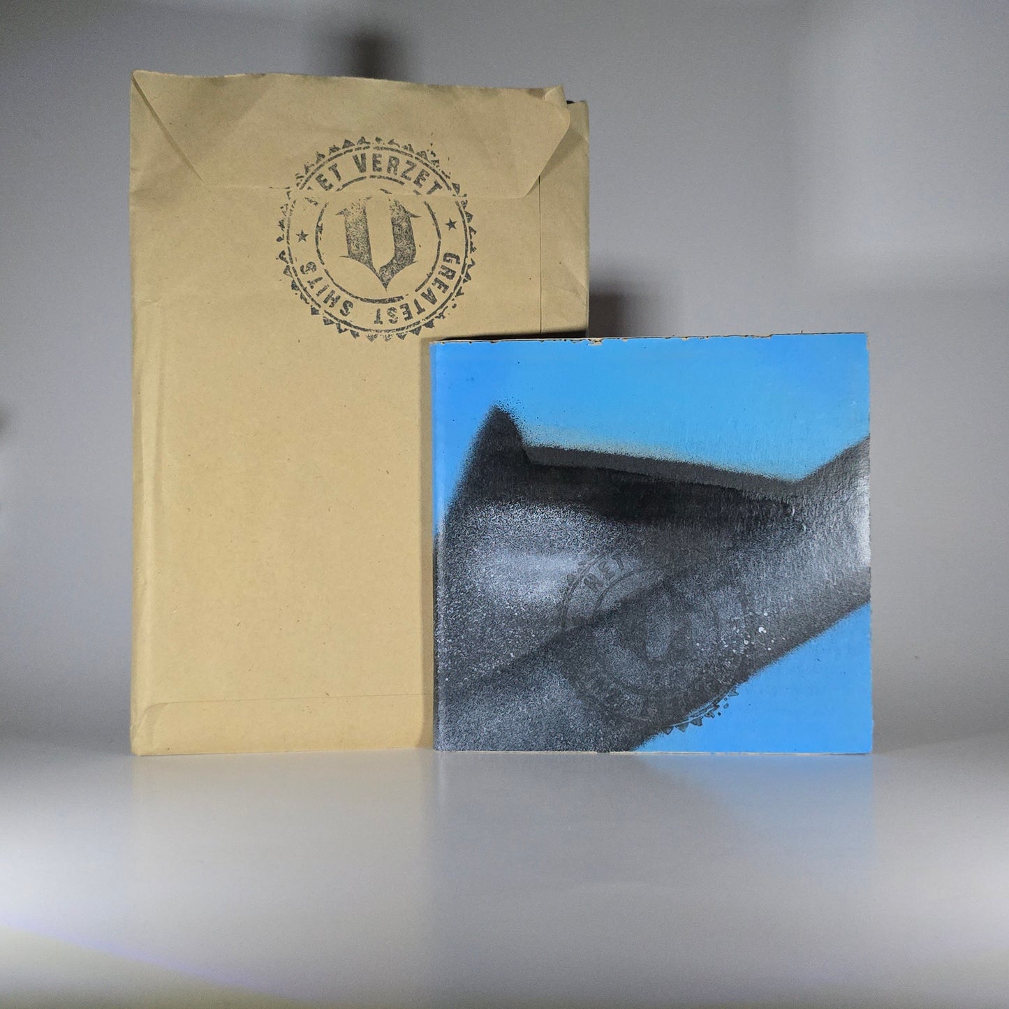 HET VERZET - GREATEST (S)HITS CD MET ENVELOPPE
