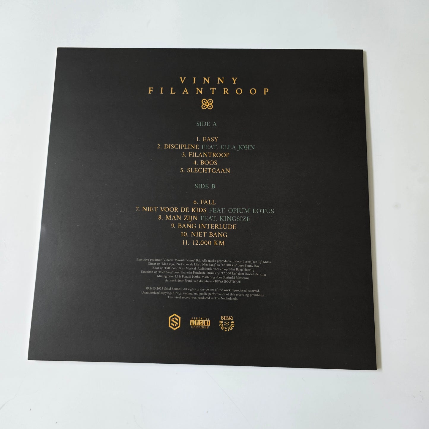 VINNY - FILANTROOP VINYL, BUYA BOUTIQUE LIMITED EDITION -PRE OWNED-