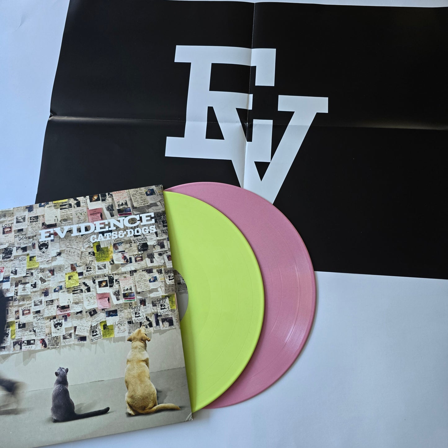 EVIDENCE - CATS & DOGS, COLORED VINYL 2XLP -LIKE NEW!-