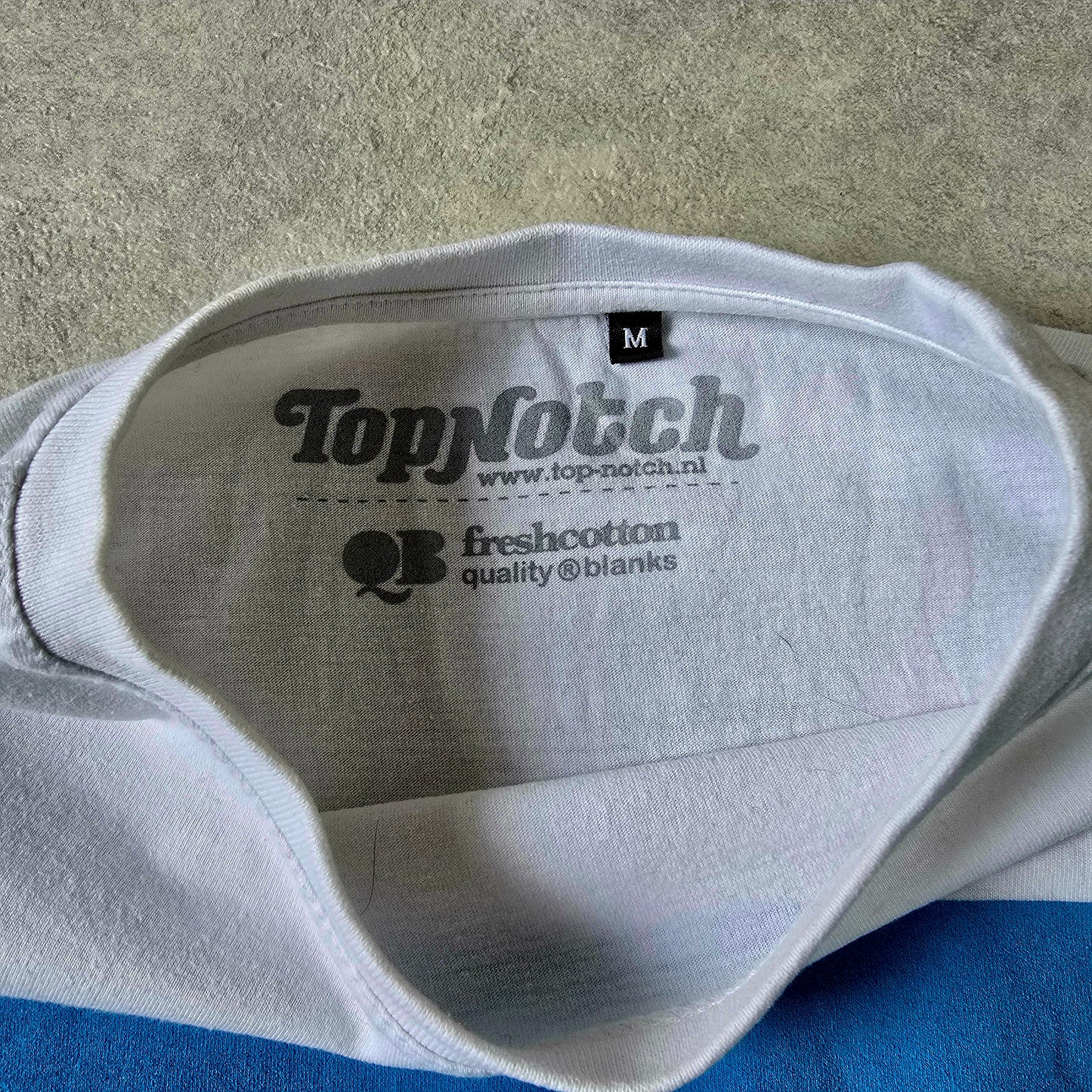 FAKKELTEITGROEP T-SHIRT MAAT M PRE-OWNED