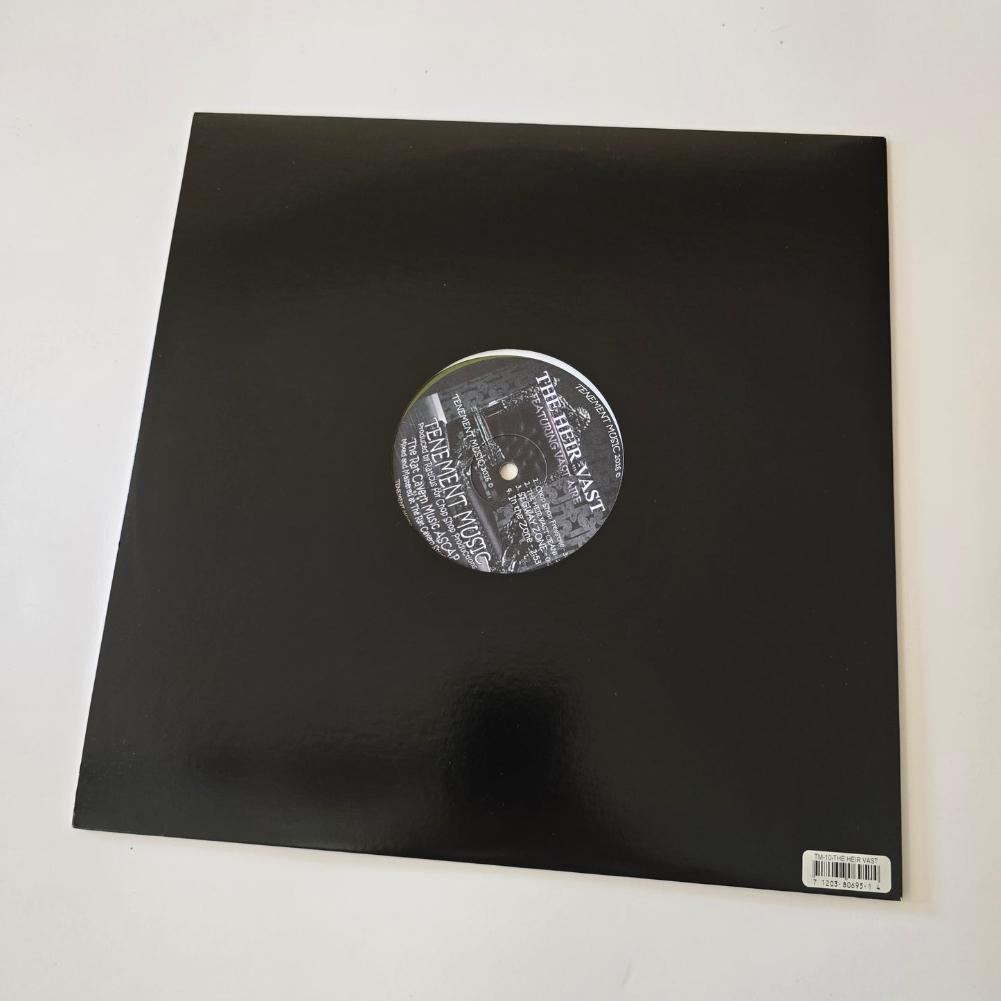 VAST AIRE X RATICUS - THE HEIR VAST COLORED VINYL -PRE OWNED-