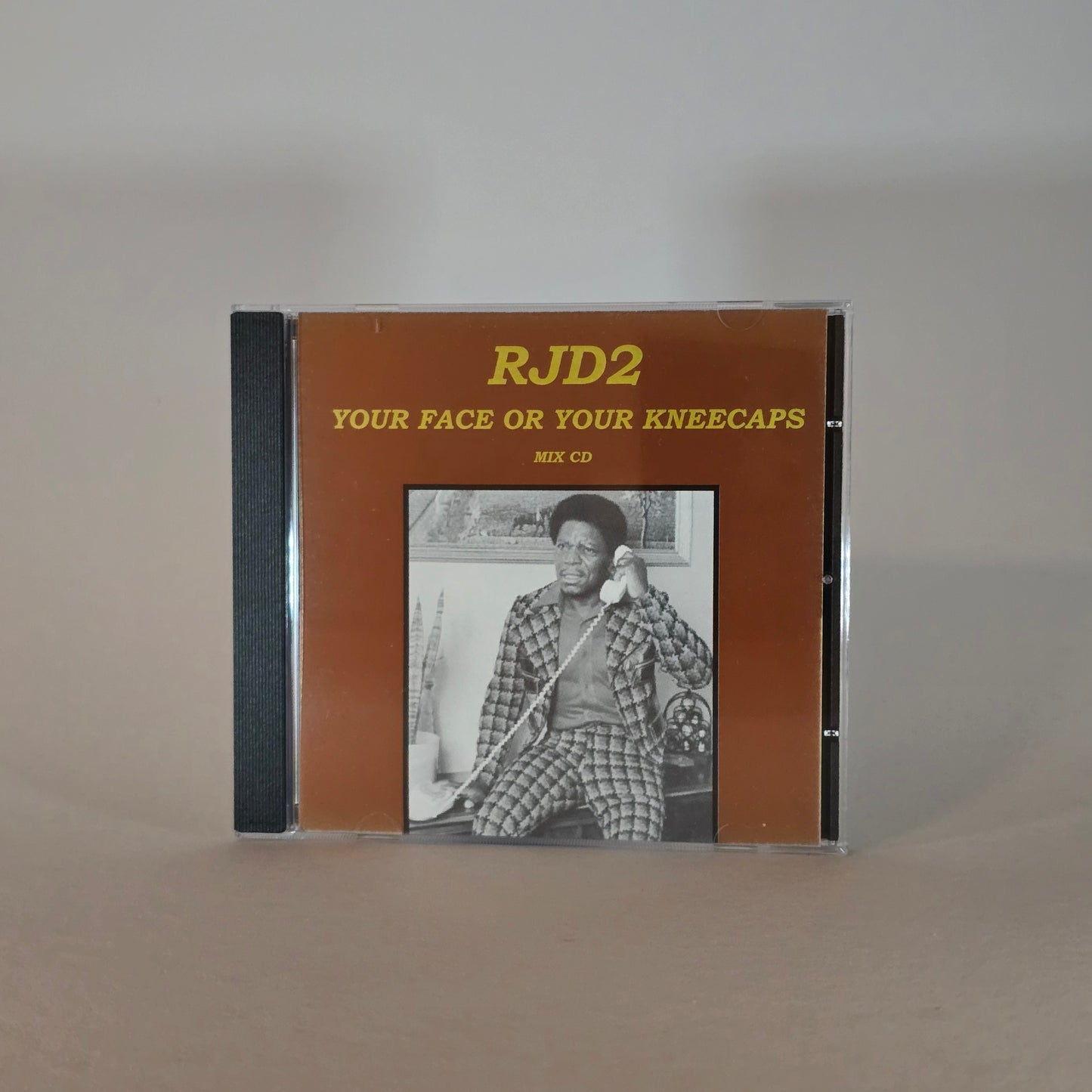 RJD2 – CD „DEIN GESICHT ODER DEINE KNIESCHEIBEN“.