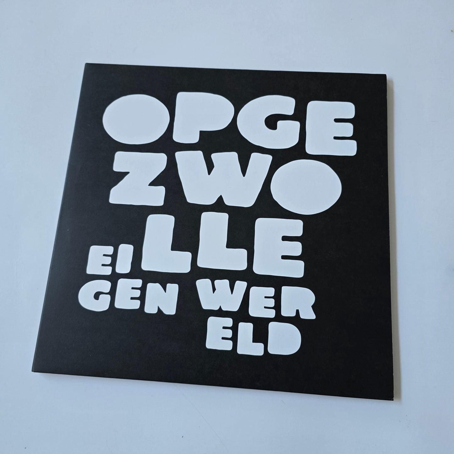 OPGEZWOLLE - EIGEN WERELD VINYL 2XLP -PRE OWNED-
