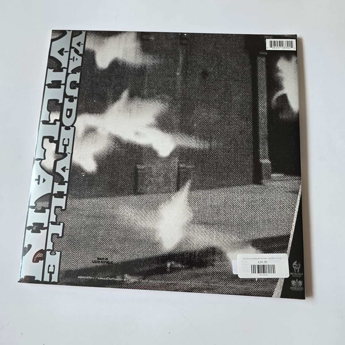 VIKTOR VAUGHN (MF DOOM) - VAUDEVILLE VILLAIN (SEALED) SILVER COLORED VINYL -NEW!-