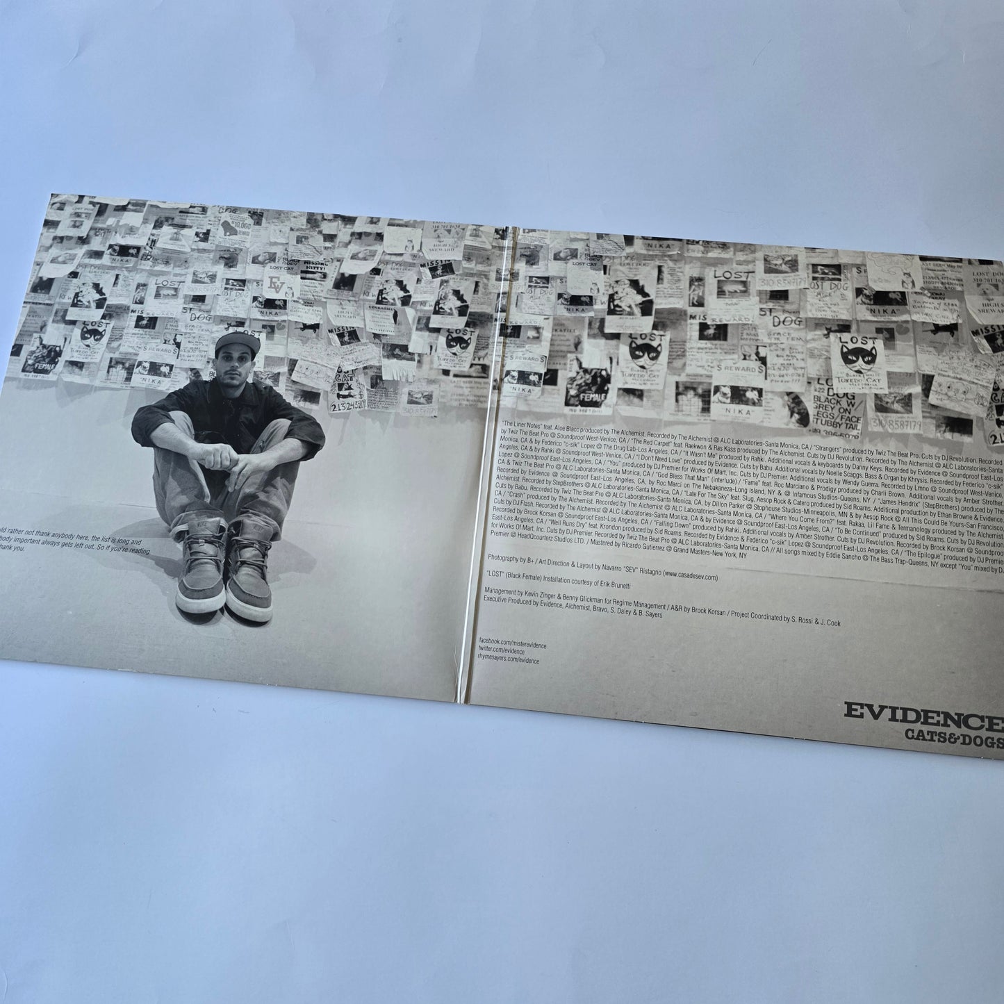 EVIDENCE - CATS & DOGS, COLORED VINYL 2XLP -LIKE NEW!-