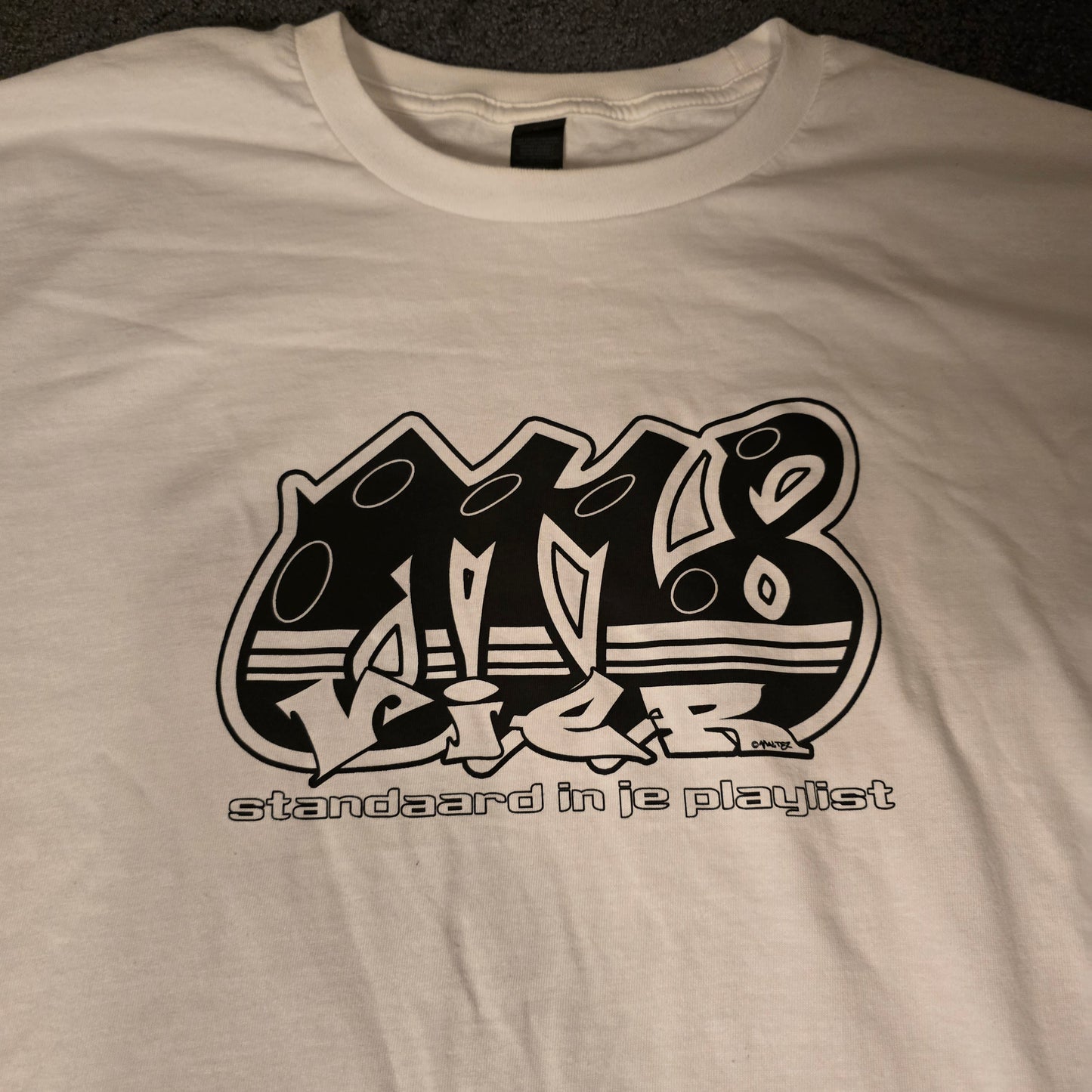 0118-VIER STANDAARD IN JE PLAYLIST T-SHIRT WIT -NIEUW!-